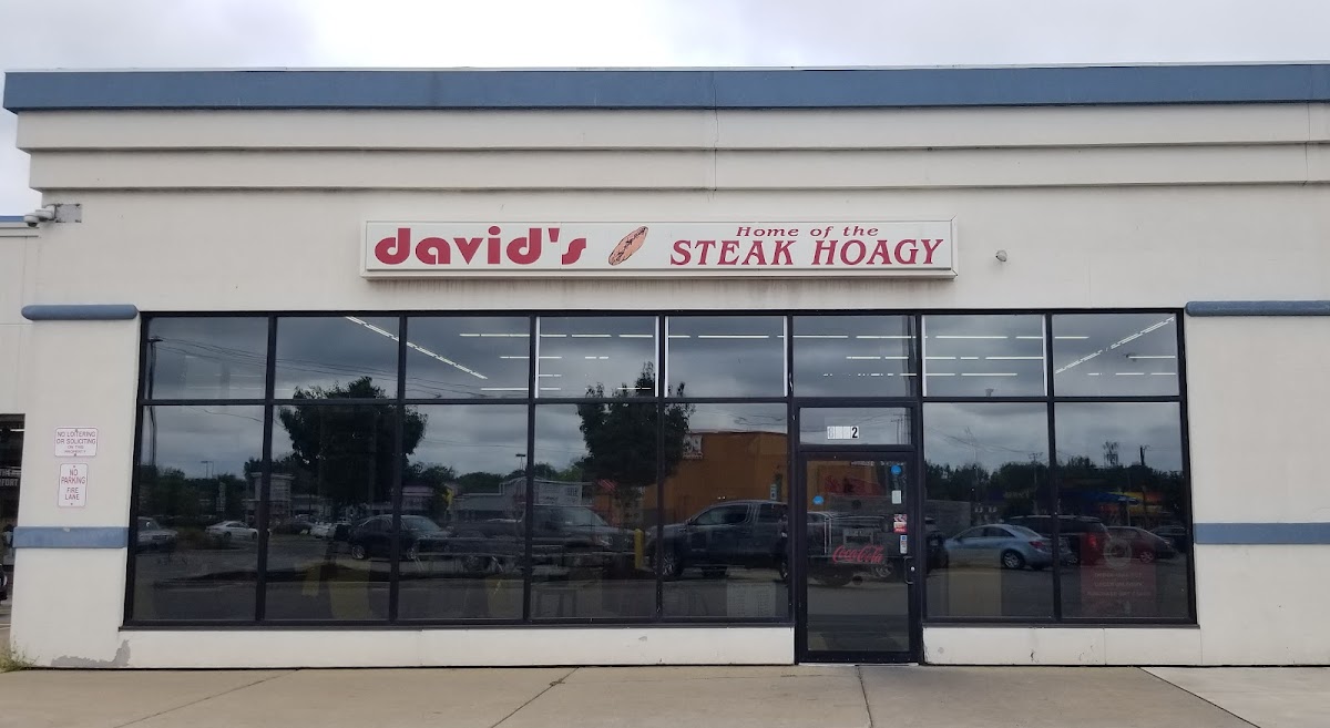 David's 716 Bar & Grill